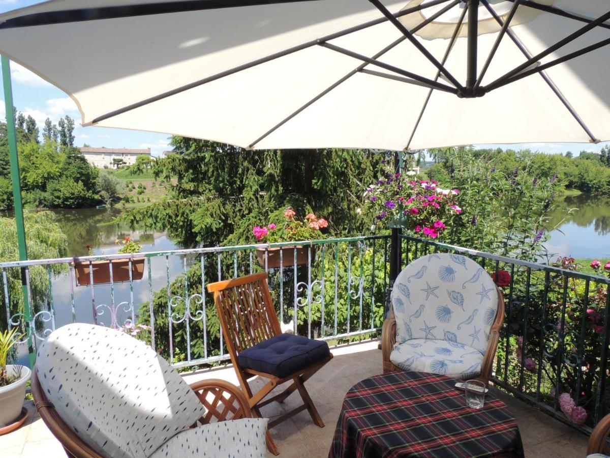 Le Jardin Des Cygnes Bed and Breakfast Pineuilh Buitenkant foto